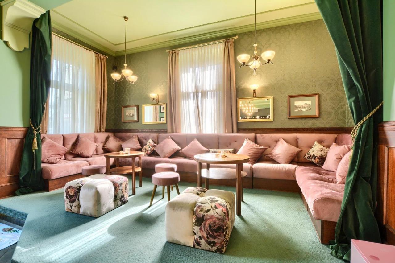 Villa Antica Kudowa-Zdrój Buitenkant foto
