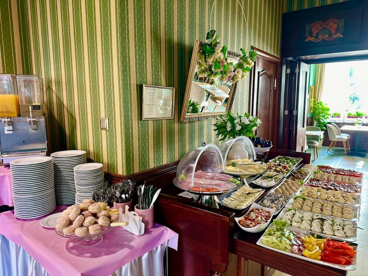 Villa Antica Kudowa-Zdrój Buitenkant foto